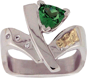 Tsavorite Garnet And Diamonds And Textured Yellow Gold Insert Ring