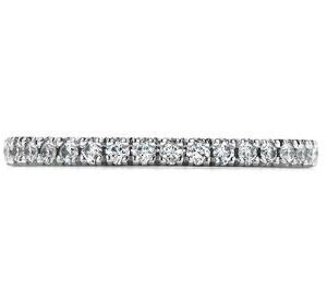 18K White gold Heart On Fire Transcend band claw set with 18 ideal cut, round brilliant cut Hearts On Fire diamonds, 0.29cttw, G/H, VS-SI.