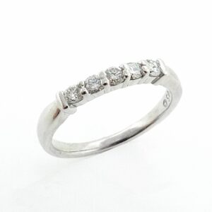 14K White gold lady's band claw set with 5 round brilliant cut diamonds, 0.281ctw, H/I, SI .