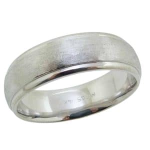 14K White gold domed men's 7mm band with stainless hammer textured centre and polished step down edges.