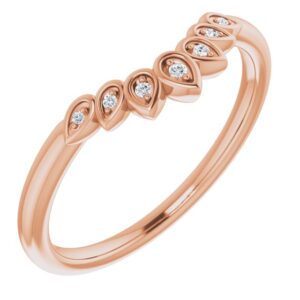 14K rose gold contoured band set with 7 round brilliant cut diamonds, 0.25cttw, G/H, SI2-3.