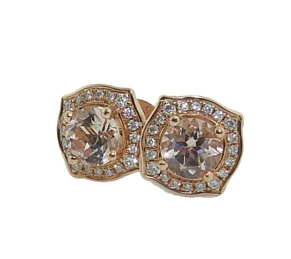 14K rose gold halo stud earrings set with 2 = 0.86cttw morganite and 0.13cttw G/H, SI round brilliant cut diamonds. 