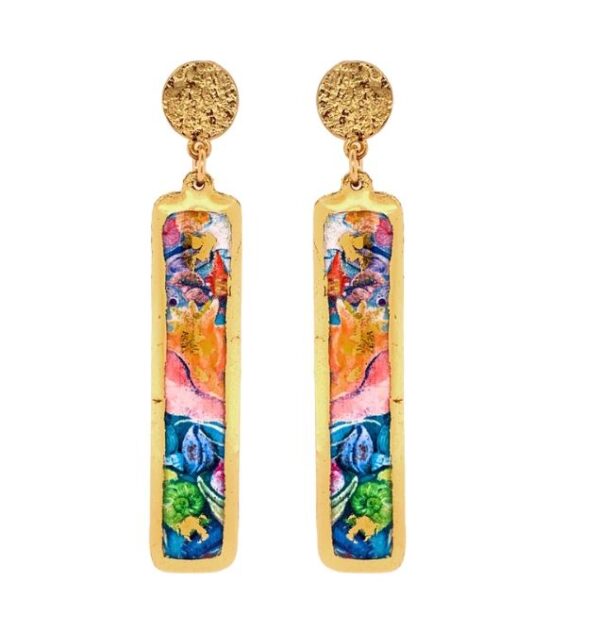 Evocateur Rainbow Shells medium column and hammered disc earrings in gold leaf.