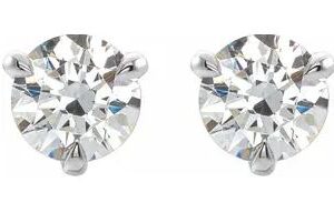 14K white gold stud earrings set with 2 = 0.503cttw, F/G, VS2-SI1, excellent cut, lab-created diamonds.