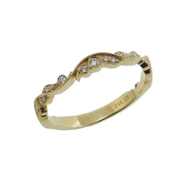 14K Yellow gold wedding band with vine detail set with 22 round brilliant cut diamonds, 0.13cttw.