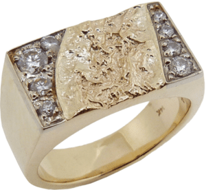 Textured Gold & Diamonds Ring